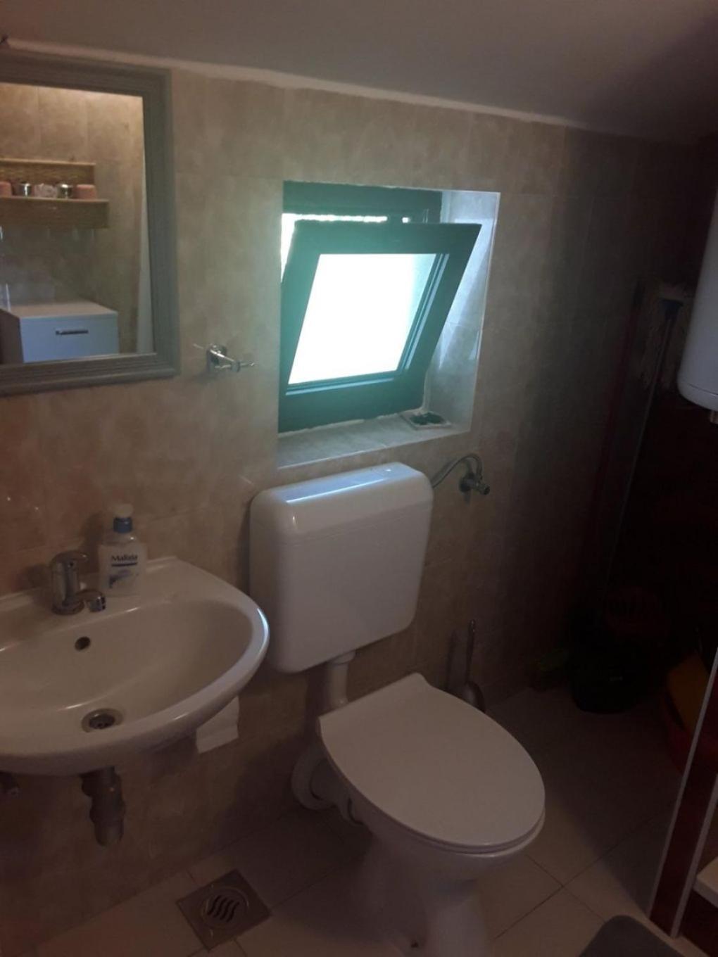 Apartments Frane-20M From Beach Barbat na Rabu ภายนอก รูปภาพ