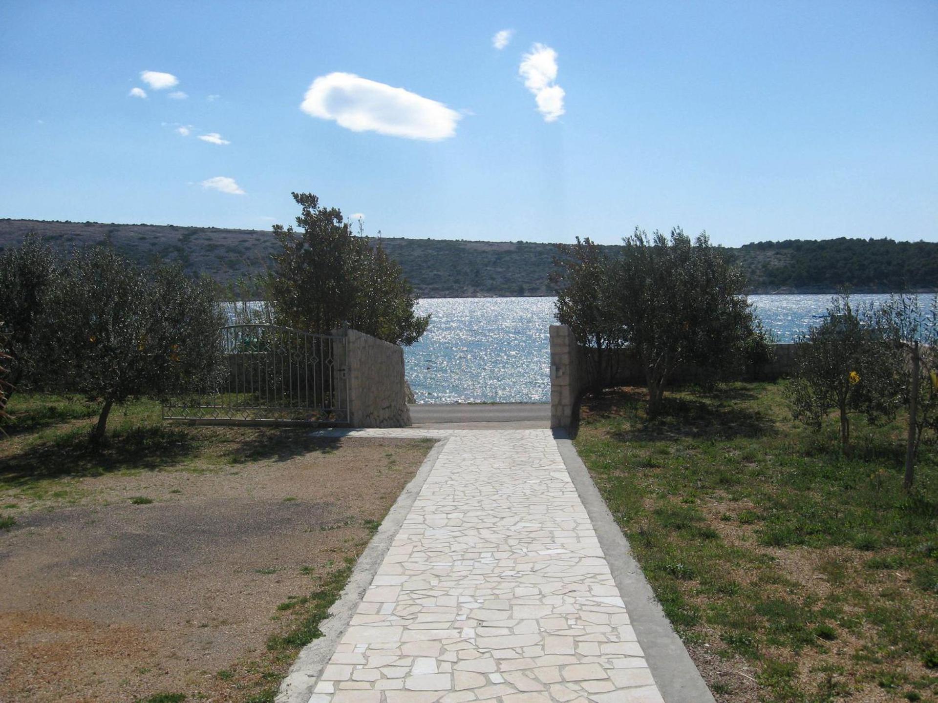 Apartments Frane-20M From Beach Barbat na Rabu ภายนอก รูปภาพ